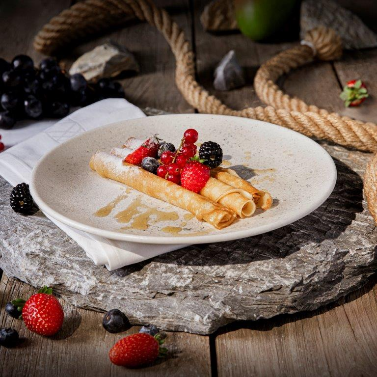 Crepe with Honey and Forest Berries