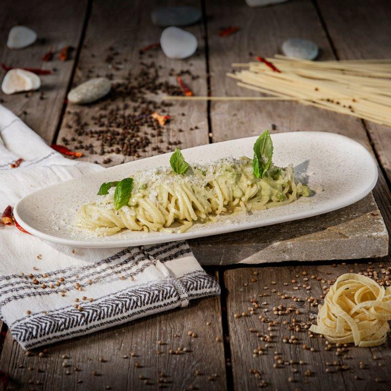 Spaghetti with Asparagus and Truffle Oil